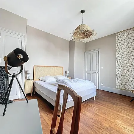 Tranquille Avec Jardin, Parking Et Wi-fi A - Fr-1-489-549 Holiday home La Ferte-Hauterive