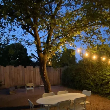 Dom wakacyjny Tranquille Avec Jardin, Parking Et Wi-fi A - Fr-1-489-549